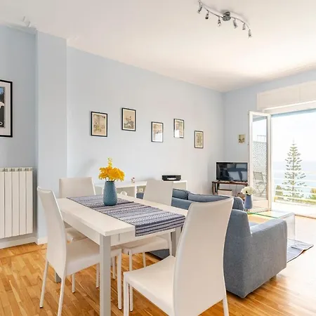 Apartment Fronte Mare 